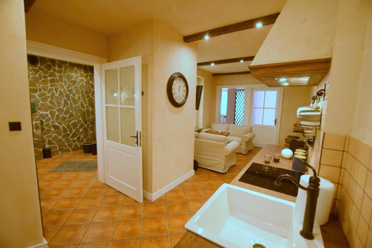 Habitación en casa particular De 55 M² En Centro Ciudad, Con 2 Habitación Breslavia