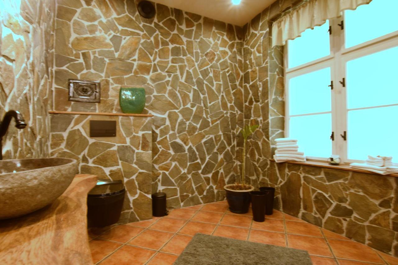 De 55 M² En Centro Ciudad, Con 2 Habitación Habitación en casa particular Breslavia