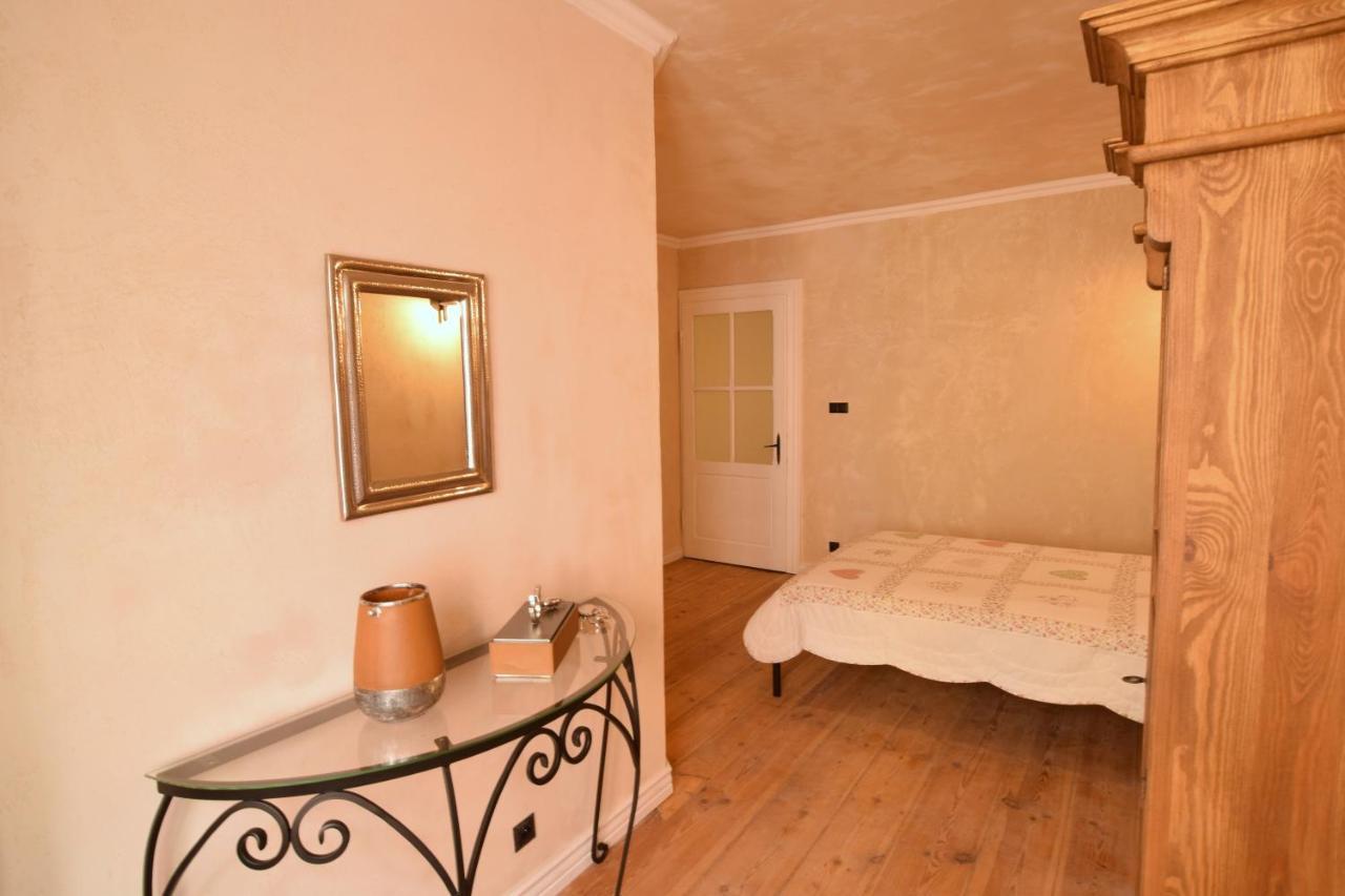 De 55 M² En Centro Ciudad, Con 2 Habitación Habitación en casa particular Breslavia